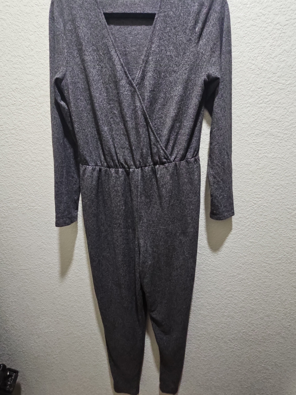 Rewind Women's Charcoal Gray Long-Sleeve Jumpsuit NWOT - Picture 5 of 7
